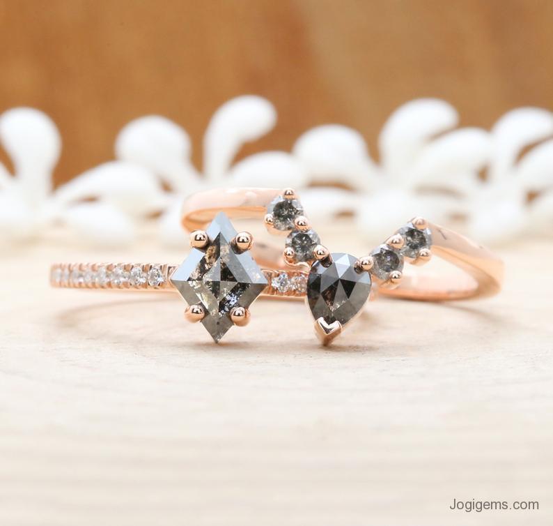 Aesthetic Kite Shape Salt and Pepper Diamond Ring With Band in Rose Gold.